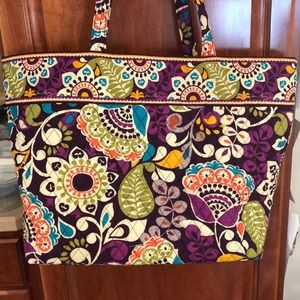 Vera Bradley - Plum Crazy - Grand Tote - EUC